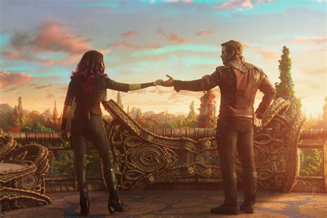 Alien Love with Humans 的图像结果