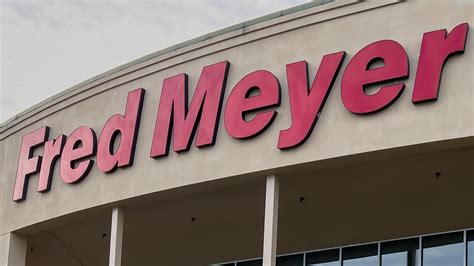 Two Kroger-owned grocery stores set to close in western Washington | king5.com
