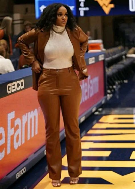 Sydney Carter Net Worth, Biography, Age, Heights, Husband, Career, Wiki ...