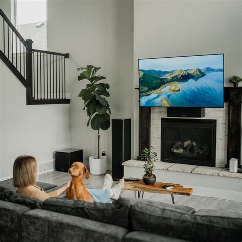Wall Mount Television For Tv Room Decor