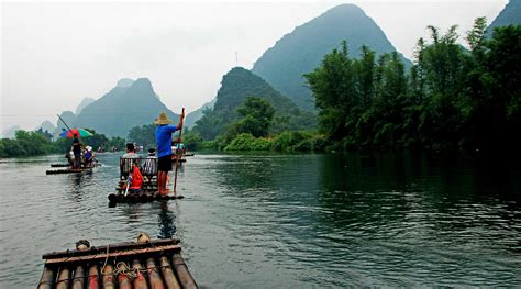 到桂林，终于买到坐竹筏的票了，遇到了传说中的收小费问题 - YouTube
