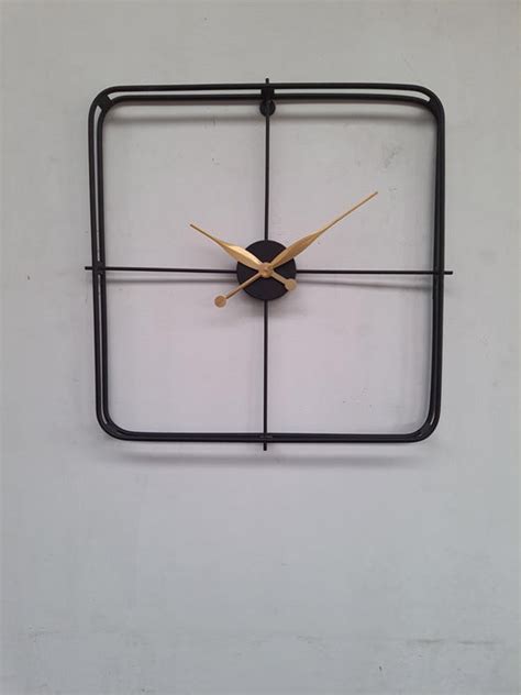 Golden And Black Metal Elegant Square Wall Clock For Living Room And H ...