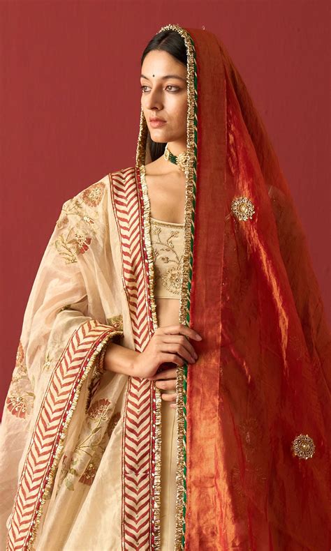 Ridhiiee Suuri | Shop Online for Latest Collections