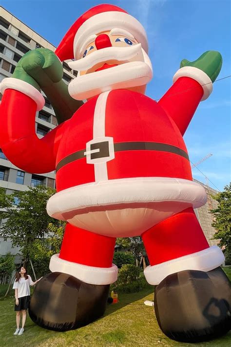 How to Make Inflatable Santa 的图像结果