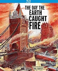 The Day the Earth Caught Fire (Special Edition) [Blu-ray]: Amazon.in ...