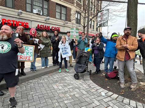 Starbucks strike grows - Workers World