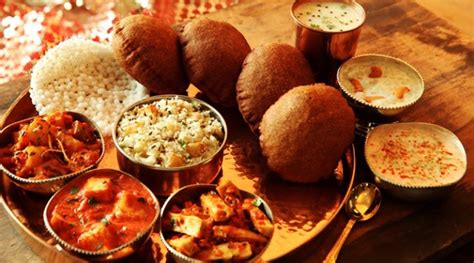 Navratri foods you must try to make your navratri delicious | Veg Platter