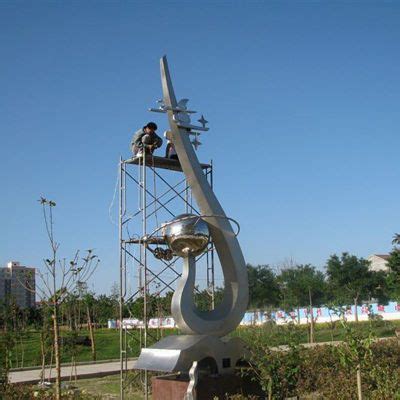 学校不锈钢景观雕塑-陕西雕塑公司