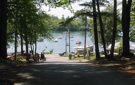 Long Island Bridge Campground NH: Camping on the River