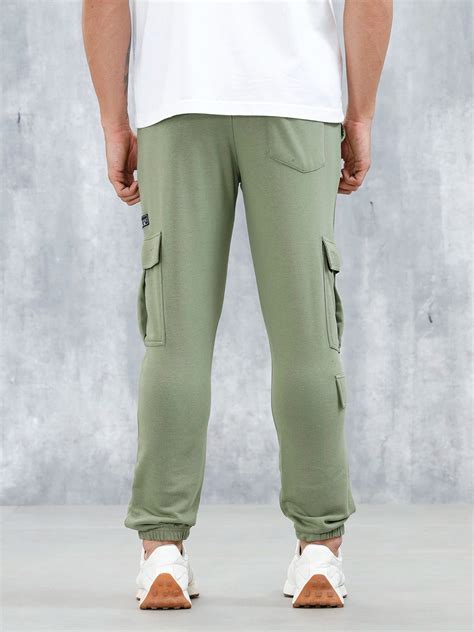 Men's Casual Straight Fit Cargo Knit Jogger | Olive – Wrogn