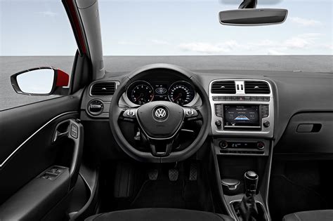 2014 Volkswagen Polo Facelift Interior and Updated Tech Revealed ...