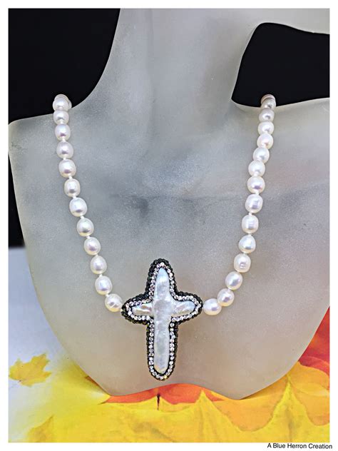 Pendant Pearl Cross at James Pappas blog
