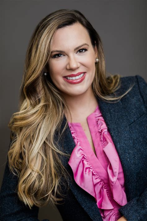 Business Man Headshot 的图像结果