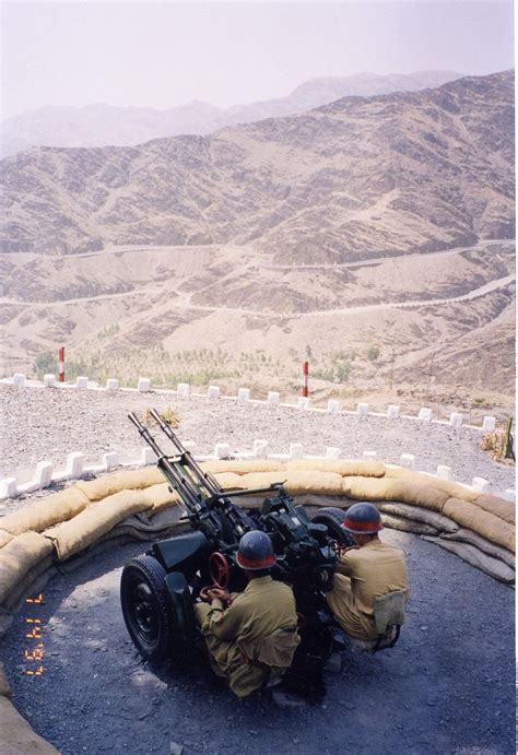 HEAVENLY BEAUTY PAKISTAN: KHYBER PASS(PAKISTAN-AFGHANISTAN BORDER)