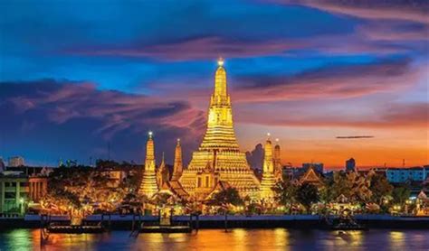 首批免签中国游客入境，泰国总理赛塔赴机场迎接 - 星岛环球网