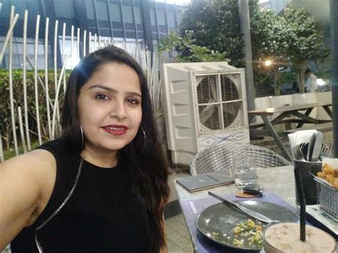 Nanz arora at Impromptu, Golf Course Road, - magicpin