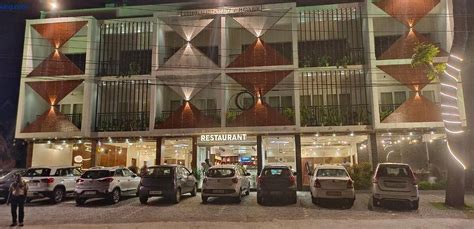 ROYALTON RESIDENCY (Edakkunnam) - Hotel Reviews, Photos, Rate ...