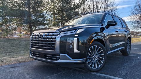 2023 Hyundai Palisade Calligraphy: Pros and Cons - Right Foot Down