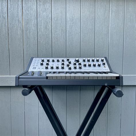 MATRIXSYNTH: Moog Sub Phatty Analog Synthesizer