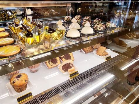 BLOOMS COFFEE TAIKOO SHING, Hong Kong - Restaurant Reviews, Phone ...