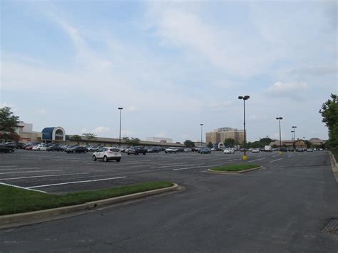 Daniel Walter Rowlands: PG Plaza, A Mall from the Space Age