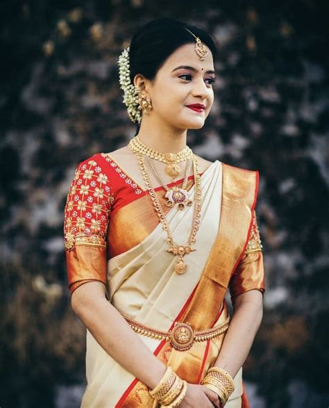 Beautiful Kamar Bandh Designs For Your Special D-Day!