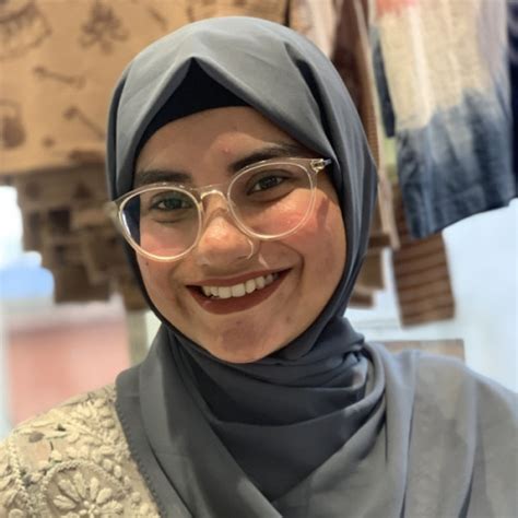 Ayesha - English teacher in Aligarh - ₹200/h