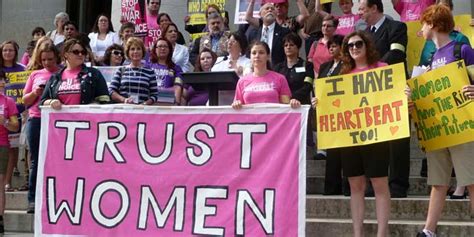 Types of Left Wing 的图像结果