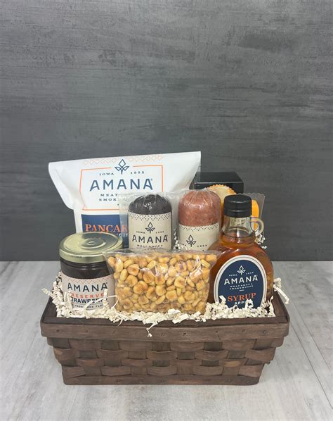 Amana Favorites Gift Basket – Heart of Iowa Market Place
