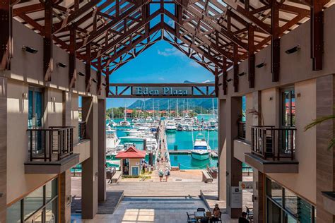 A guide to island-hopping in the Seychelles | National Geographic