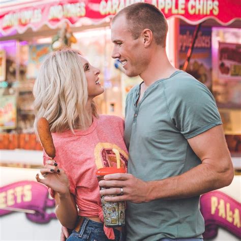 Wait, Are Lindsie Chrisley & Will Campbell Back Together?