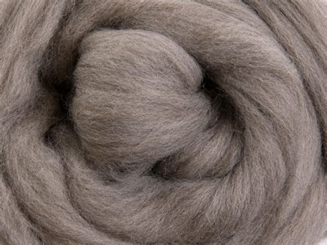 Merino wool sliver - Shuttles and Needles