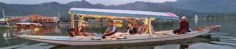 G20 Delegates Enjoy Shikara Boat Ride In J-K's Srinagar | Indian ...