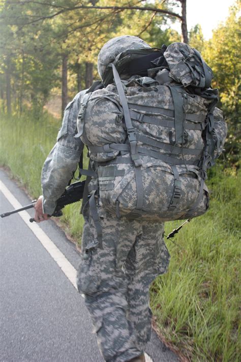 New light machine gun aims to 'SAW' Soldiers' load | Article | The ...