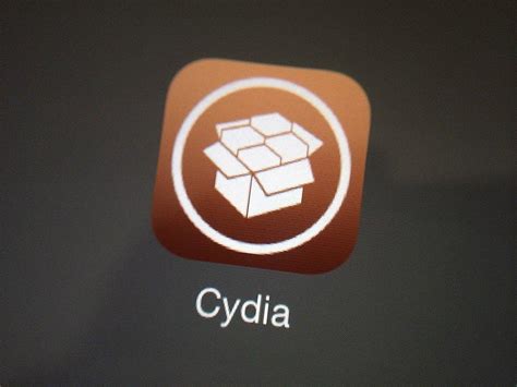 Cydia gains a new "restart springboard" button and linking to packages ...