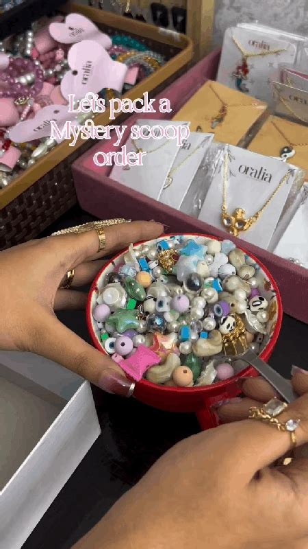 Mystery Scoop Box @999– Oralia India