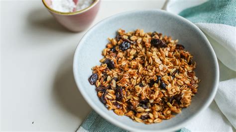 Does Granola Go Bad? Understanding the Granola Shelf Life