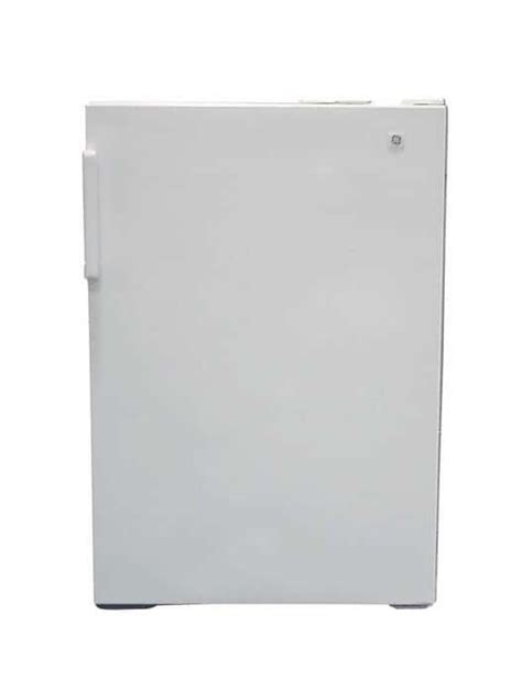 Refrigerator, Basic-use 4.3 cu ft. with mini ice tray from Cole-Parmer ...