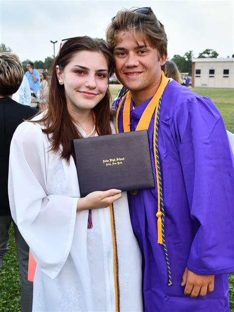 Islip's Class of 2024 looks to the future with hope and confidence ...