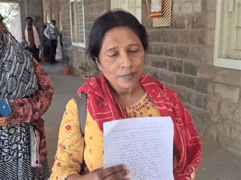 Women seek euthanasia over water crisis in Khandwa