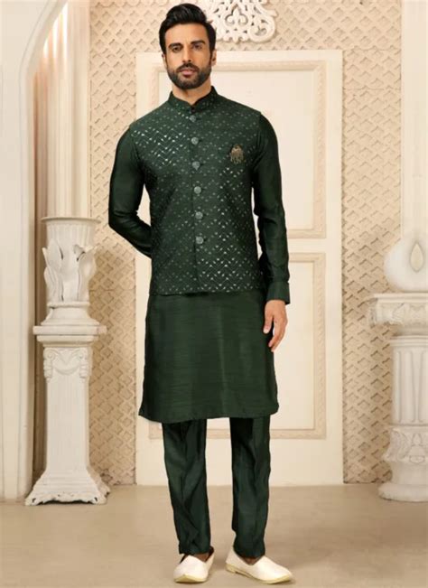 Traditional Dark Green Embroidered Work Jalpari Silk Men Kurta – tapee.in