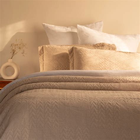 Motif - Beige Bed cover Set – Studio 16