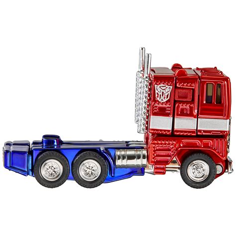 Slideshow: Hot Wheels Transformers: Optimus Prime Image Gallery