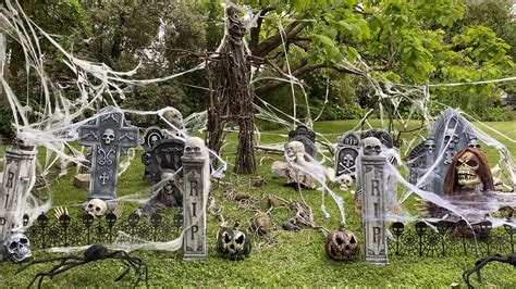 Outside Halloween Decorating Ideas For Cemetery Halloween Decorations