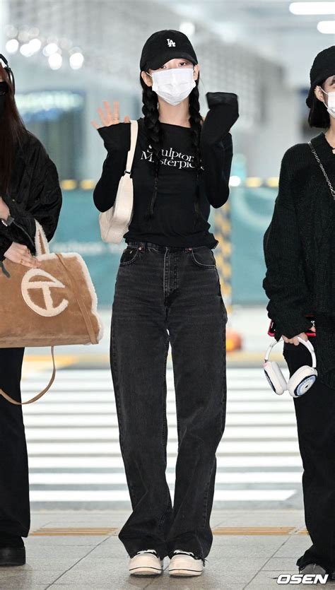 winter aespa airport fashion