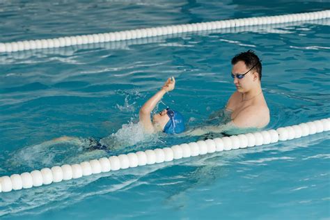 Swimming Lessons 的图像结果