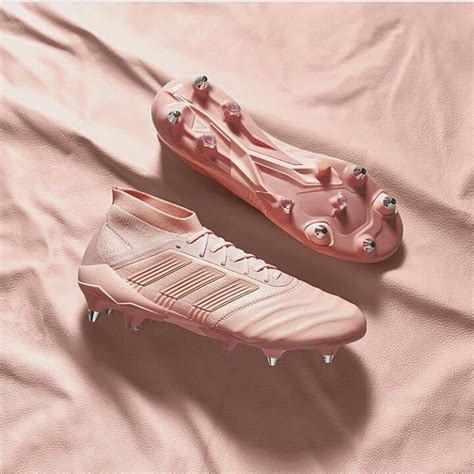 Predator Spectral Mode Pink Soccer Cleats