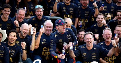 Oracle Red Bull Racing win F1 constructors' title