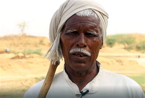 बुंदेलखंड: पैसे वाले खरीद लेते हैं पानी, बाकी के हिस्से आती है सिर्फ ...