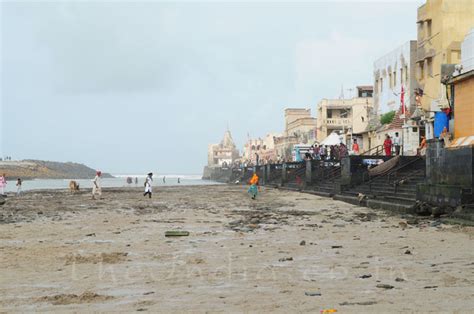 My Solo Road Trip to Dwarka - A Spiritual Journey Begins